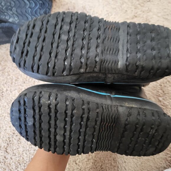 BOGS Youth Grasp Tie Dye Snow Rain Waterproof Insulated Size 1 78858-009 - Picture 11 of 13